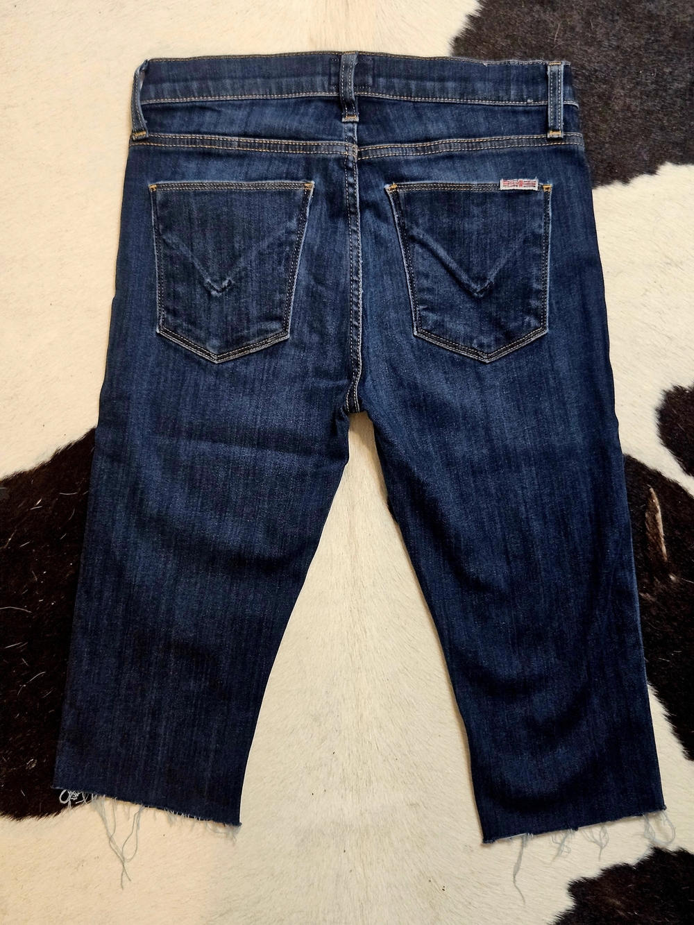 Hudson Jeans Women’s Dark Blue Cut-Off Jean Shorts Sz 26
